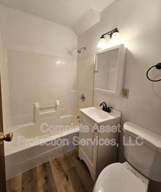 Foto del edificio - 2430 81st St