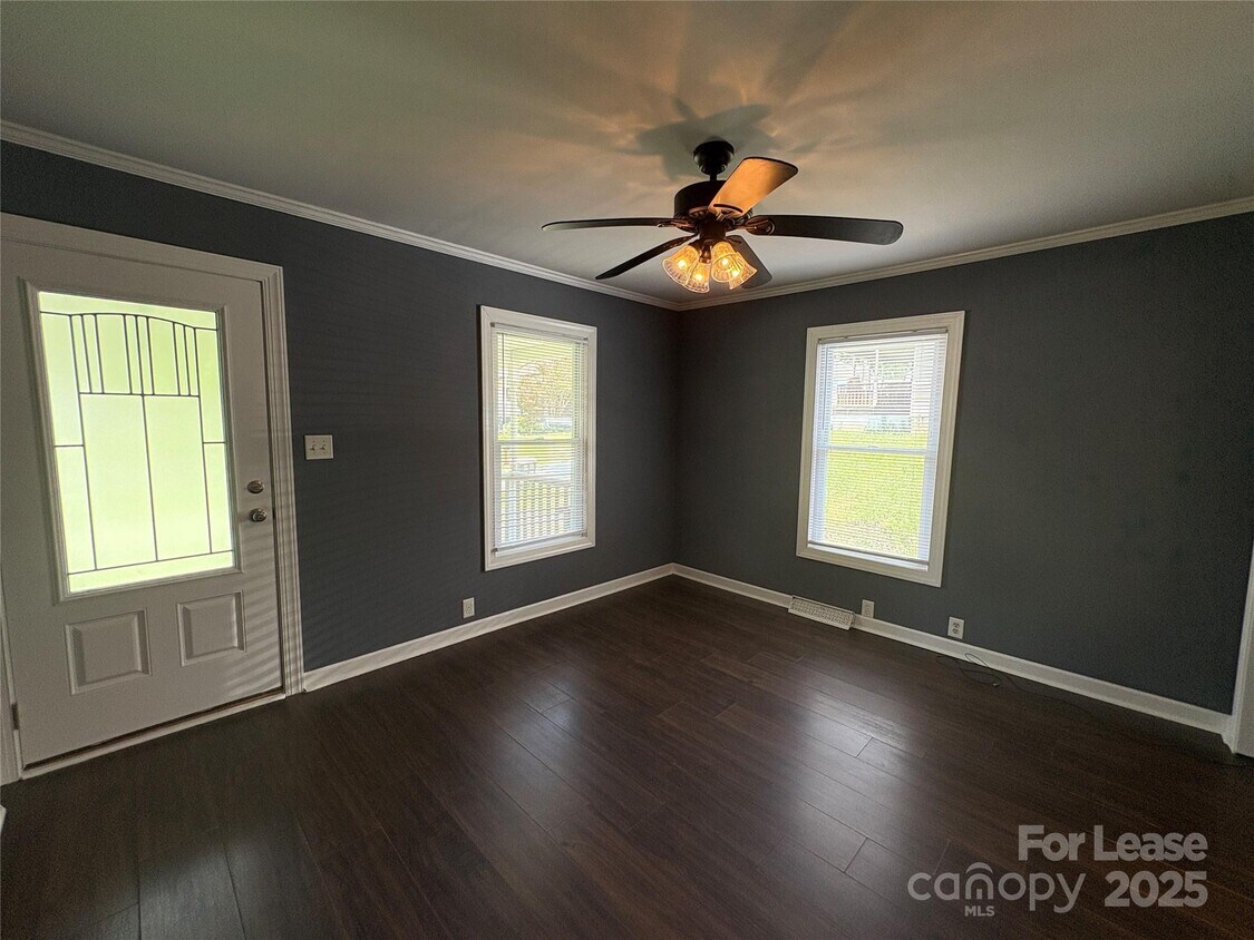 Foto principal - 617 Miller St