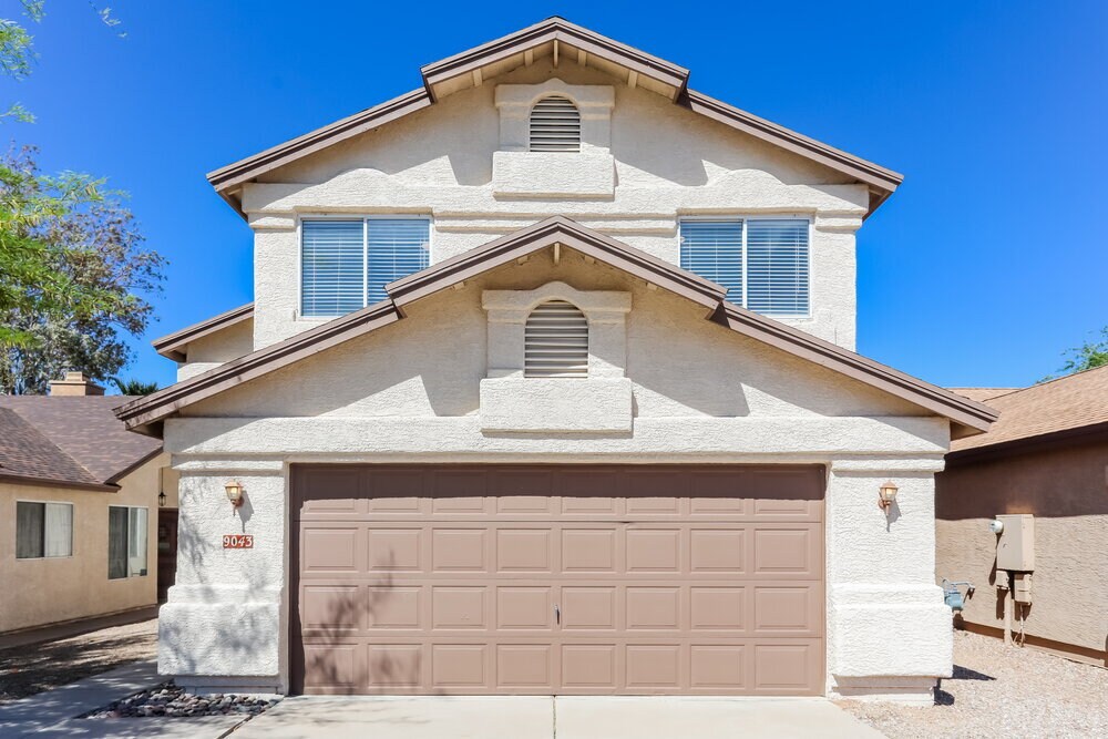 Foto principal - 9043 E Muleshoe St