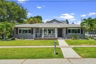 Building Photo - 70 Gardenia St