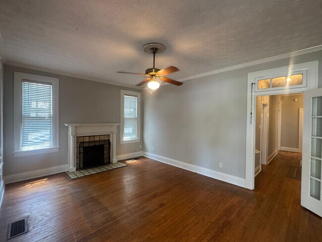 Foto del edificio - Four Bedrooms in The Garden District