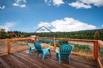 Building Photo - 2040 W Lundy Blvd