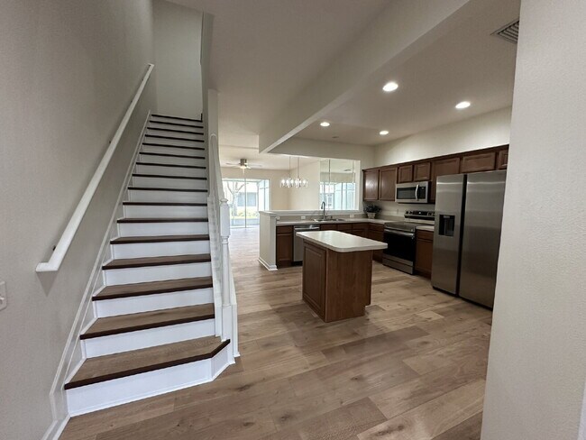 Foto del edificio - "Spacious 3-Bed Townhouse with 2.5 Baths in Beautiful Bradenton!"