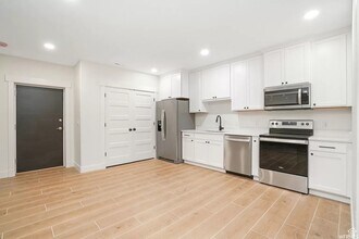 Building Photo - 1707 Packsaddle Cir