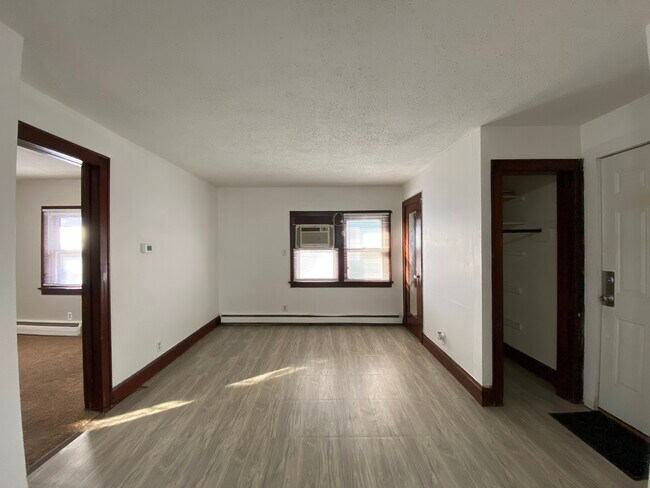Foto del edificio - 922 1st St SW