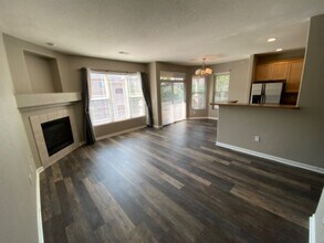 Building Photo - 8497 S Hoyt Way
