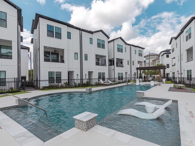 Foto del edificio - 2808 Grand Fountains Dr