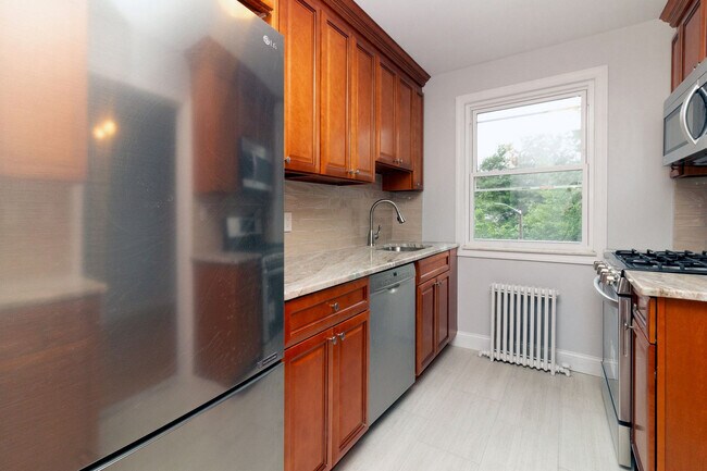 Foto del edificio - 115 E Clinton Ave