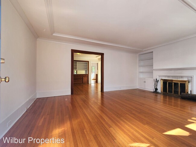 Building Photo - 4 br, 3 bath House - 440 Channing Ave