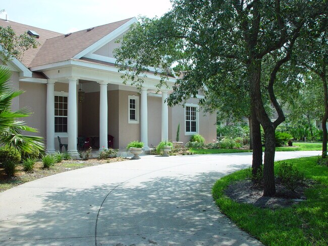 Entrance - 180 River Oaks Cir