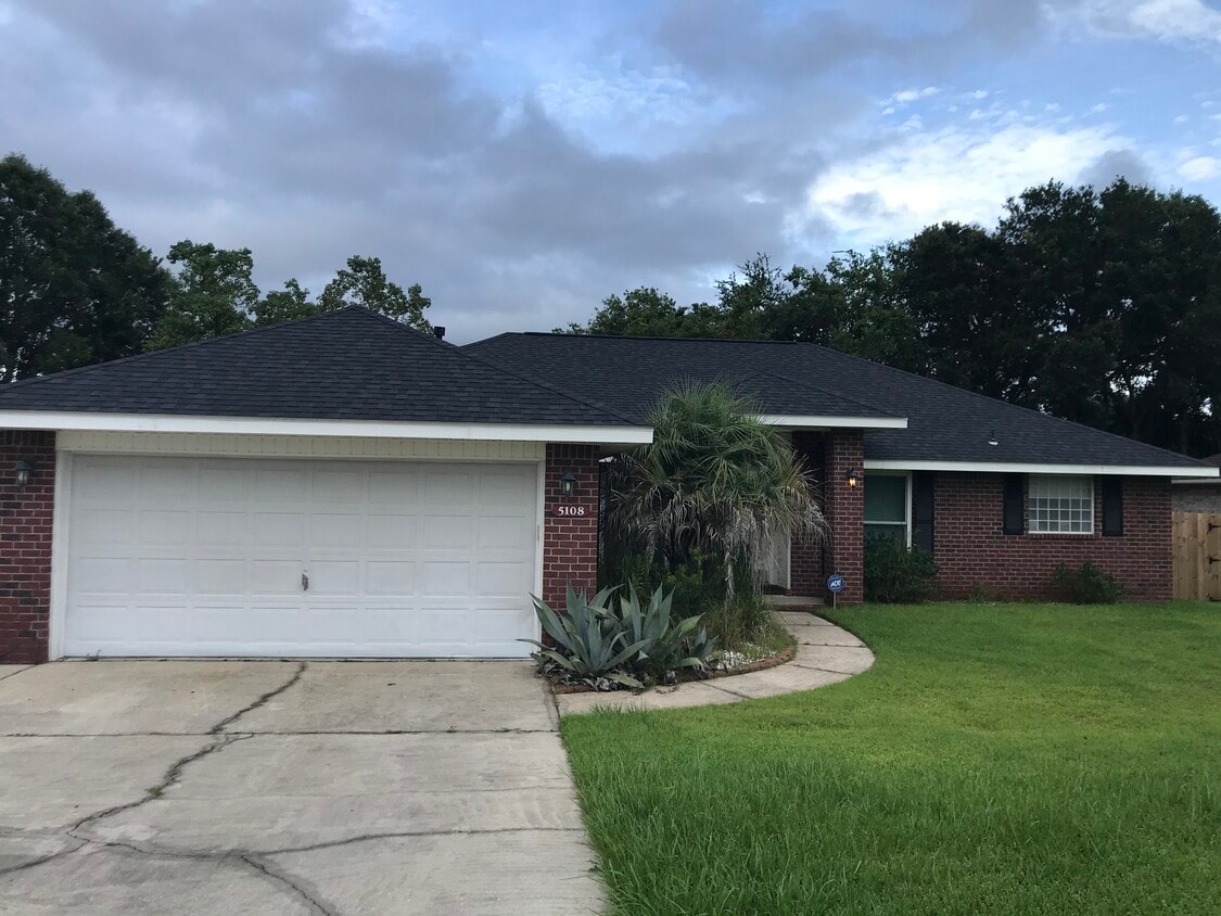 Primary Photo - 5108 Zachary Blvd