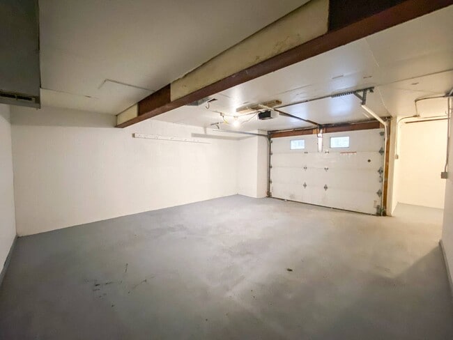 Building Photo - Catalpa Crossing Apartments