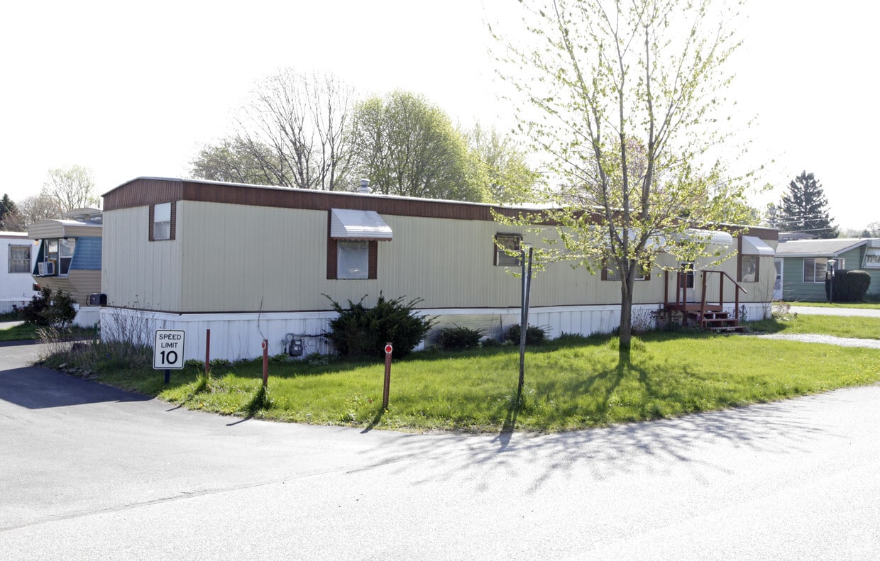 Building Photo - 2211 W Caughey Rd
