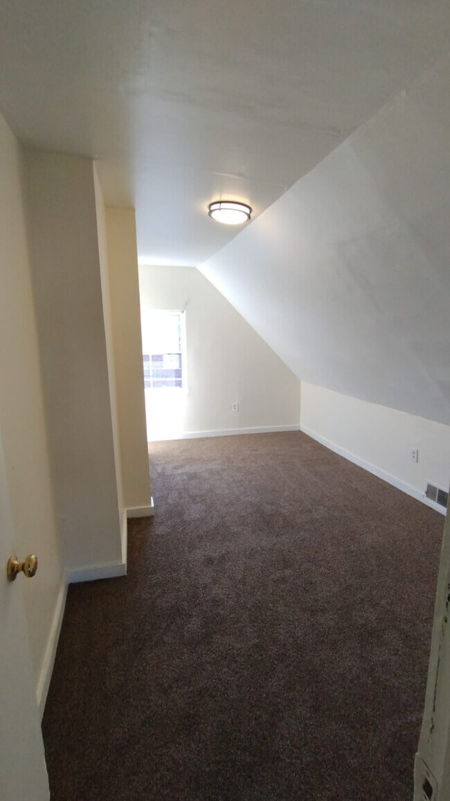 Building Photo - 311 Highland Ave