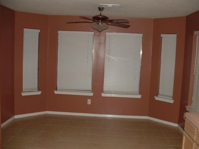Building Photo - 1538 Glacier Blue Dr