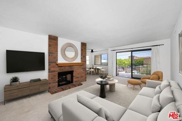 Foto del edificio - 123 East Oak Avenue Apt ##207, El Segundo,...