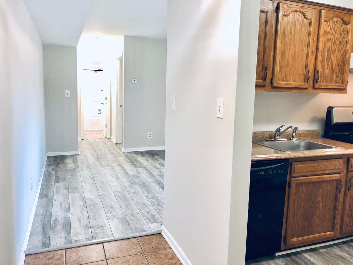 6091 Majors Ln Unit 2J14, Columbia, MD 21045 Condo for Rent in