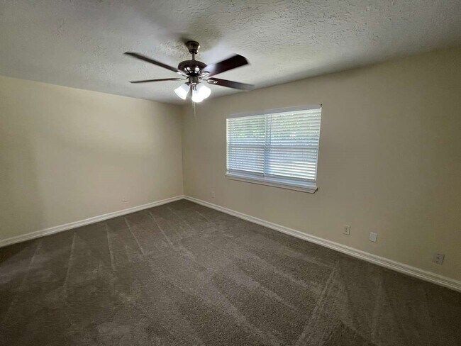 Foto del edificio - 9422 Chartermoss Cir