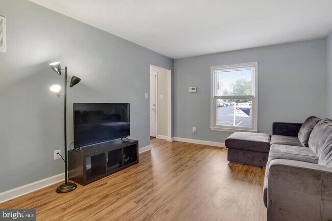 Foto del edificio - 9438 Abingdon Ct