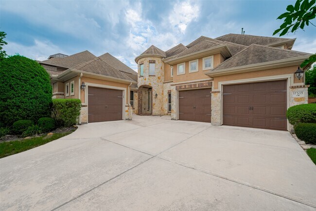 Building Photo - 17519 Murrayfield Ct