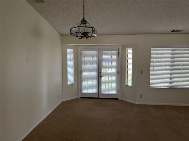 Building Photo - Charming 3 Bedroom, 2 Bath Rental Home