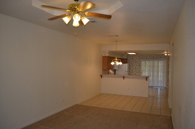 Building Photo - 910 Crymes Ln