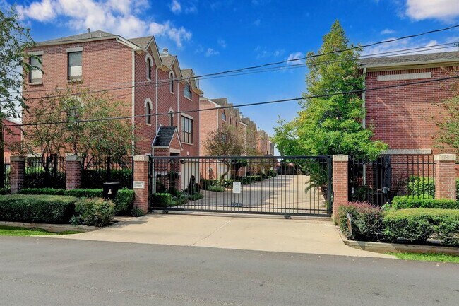 Foto del edificio - 6418 Ferris Dr