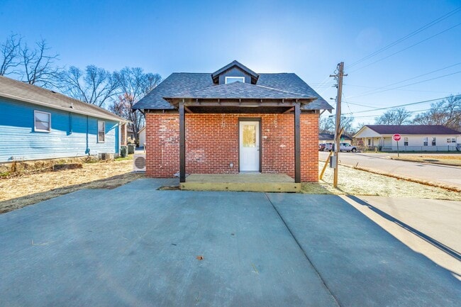 Building Photo - 3 Bedroom Home in Milltown