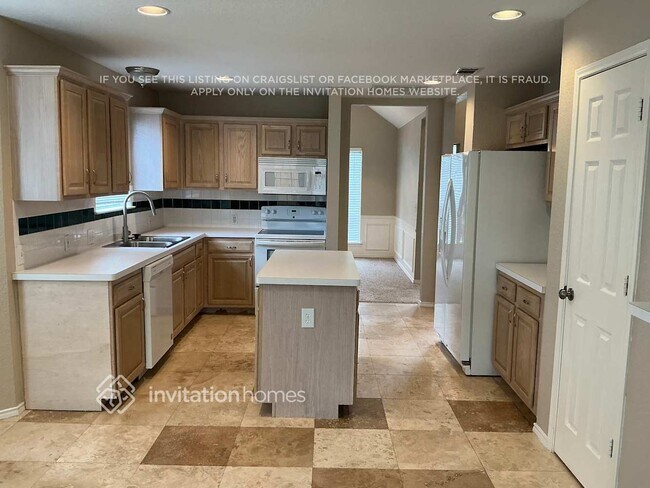 Building Photo - 7714 Straits Dr
