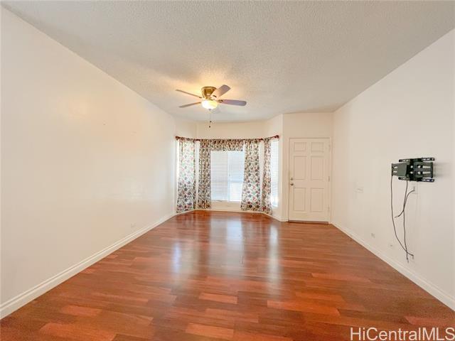 Building Photo - 91-1059-1059 Puaniu St