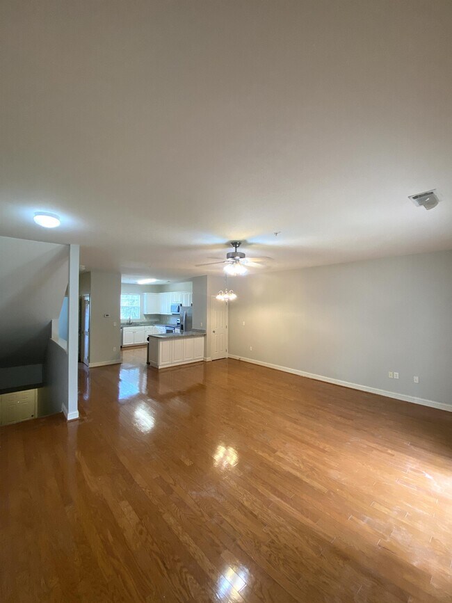 Foto del edificio - 4492 Great Oak Dr