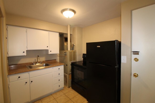 Foto del edificio - 3447 Evergreen Rd
