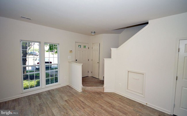 Building Photo - 20979 Killawog Terrace