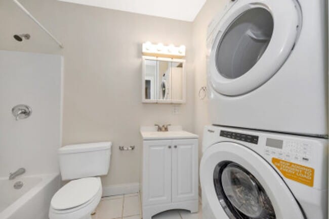 Photo - 5 bed 2 bath - Brighton - 9/1 Apartment