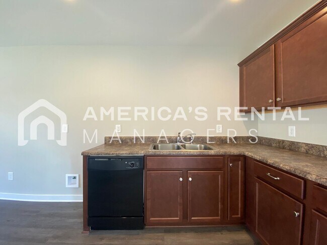 Building Photo - 3 Bedroom Home for Rent in Talladega, AL!!! Available to View Now!!!