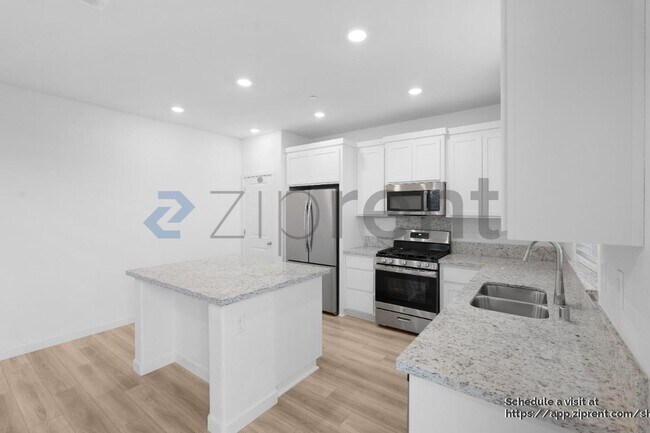 Foto del edificio - 4417 Neptune Cir