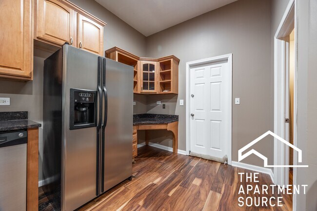 Building Photo - 1333 N Bosworth Ave