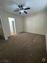 Building Photo - 1306 Willow Village Ave