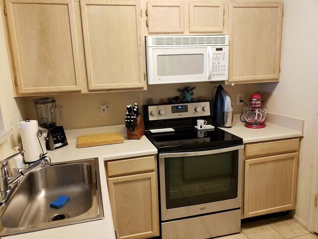 Kitchen - 1581 Spring Gate Dr