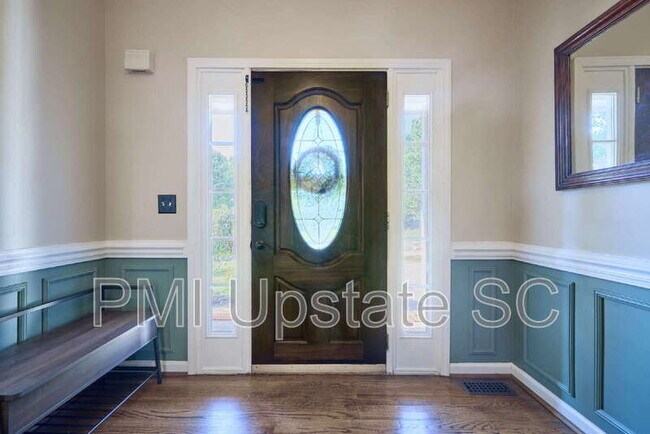 Foto del edificio - 430 Rosehaven Way