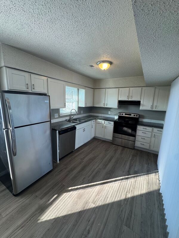 Foto del edificio - 1232 E Guinevere St