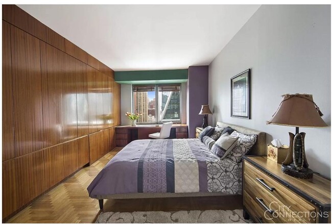 Building Photo - 301 W 57th St