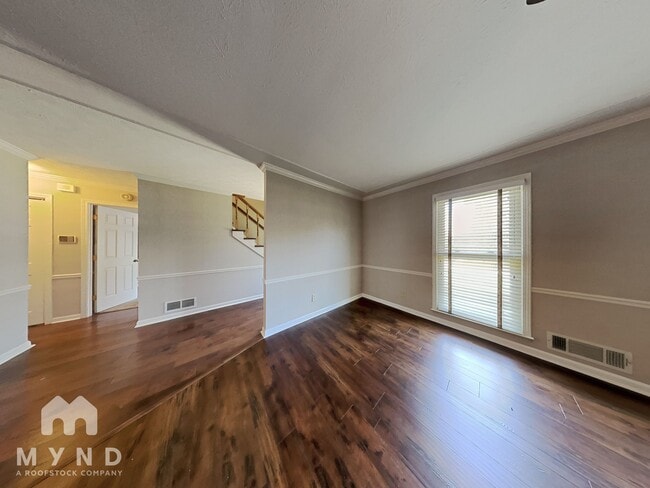 Foto del edificio - 3876 Quail Manor Dr SW