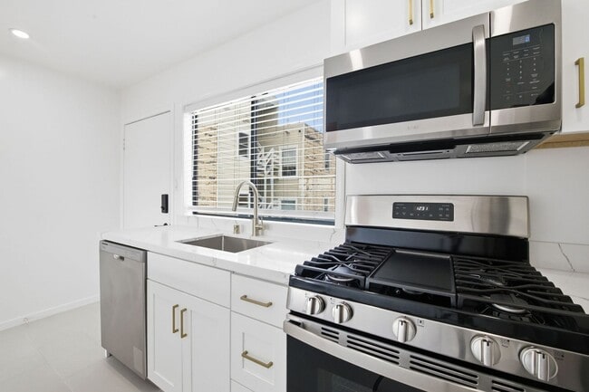 Photo - 3244 Balboa St Apartment