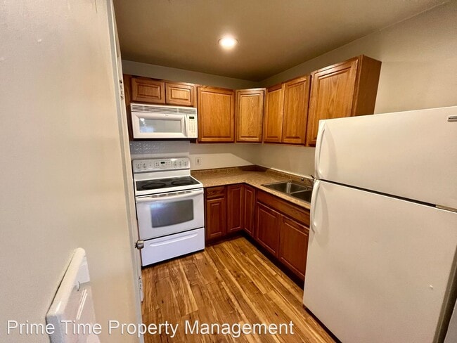 Building Photo - 2 br, 1 bath House - 310 E 400 N
