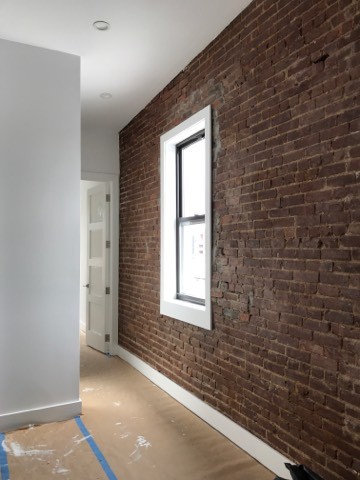 Building Photo - 1008 Manhattan Ave