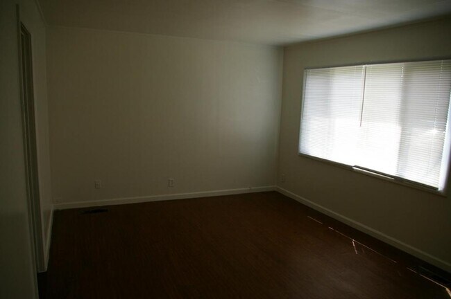 Photo - 2849 Eagledale Dr House