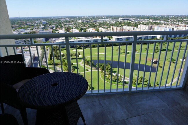 Building Photo - 1745 E Hallandale Beach Blvd