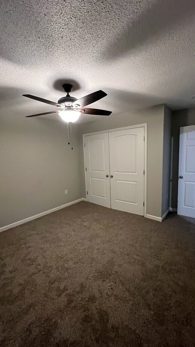 Foto del edificio - 1053 Rulnick St