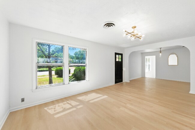 Foto del edificio - 1302 S 2nd St